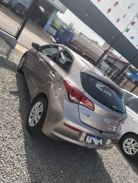 HYUNDAI HB 20 Hatch 1.6 16V 4P FLEX COMFORT PLUS AUTOMTICO, Foto 4