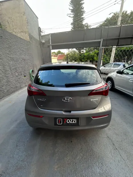 HYUNDAI HB 20 Hatch 1.6 16V 4P FLEX COMFORT PLUS AUTOMTICO, Foto 4