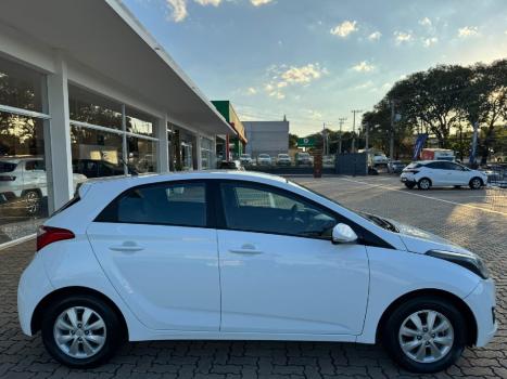 HYUNDAI HB 20 Hatch 1.6 16V 4P COMFORT STYLE FLEX, Foto 4