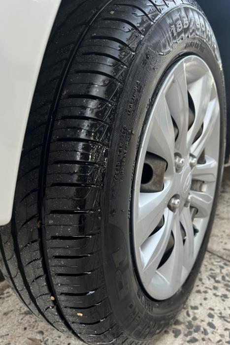 HYUNDAI HB 20 Hatch 1.6 16V 4P FLEX COMFORT PLUS AUTOMTICO, Foto 14