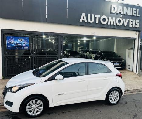 HYUNDAI HB 20 Hatch 1.6 16V 4P FLEX COMFORT PLUS AUTOMTICO, Foto 2