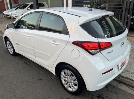 HYUNDAI HB 20 Hatch 1.6 16V 4P FLEX COMFORT PLUS AUTOMTICO, Foto 6