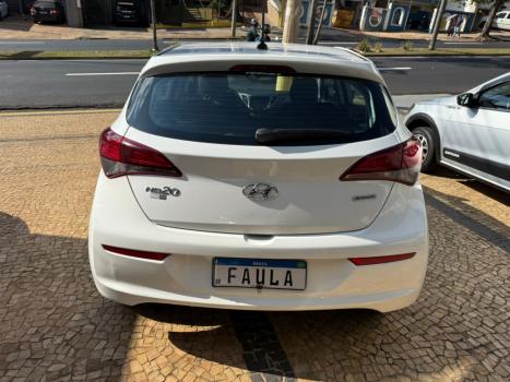HYUNDAI HB 20 Hatch 1.6 16V 4P FLEX COMFORT PLUS AUTOMTICO, Foto 13