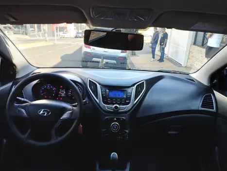HYUNDAI HB 20 Hatch 1.6 16V 4P FLEX COMFORT PLUS AUTOMTICO, Foto 13