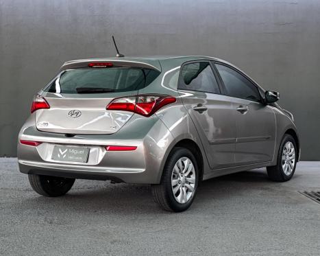 HYUNDAI HB 20 Hatch 1.6 16V 4P FLEX COMFORT PLUS, Foto 4