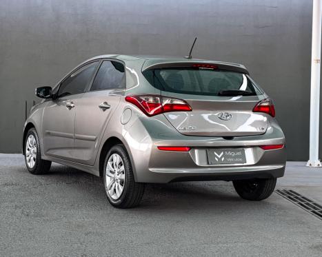 HYUNDAI HB 20 Hatch 1.6 16V 4P FLEX COMFORT PLUS, Foto 6