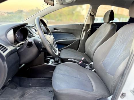 HYUNDAI HB 20 Hatch 1.6 16V 4P FLEX COMFORT PLUS, Foto 9