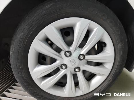 HYUNDAI HB 20 Hatch 1.6 16V 4P FLEX COMFORT PLUS AUTOMTICO, Foto 4