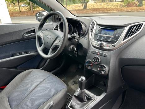 HYUNDAI HB 20 Hatch 1.6 16V 4P FLEX COMFORT PLUS, Foto 8