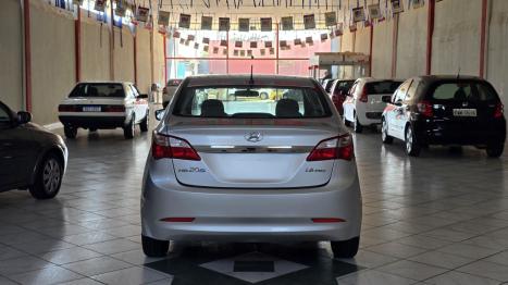 HYUNDAI HB 20 Sedan 1.6 16V 4P FLEX COMFORT PLUS, Foto 4