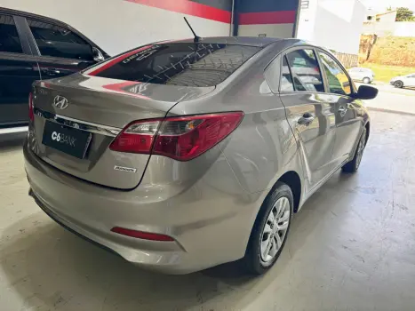 HYUNDAI HB 20 Sedan 1.6 16V 4P FLEX COMFORT AUTOMTICO, Foto 4