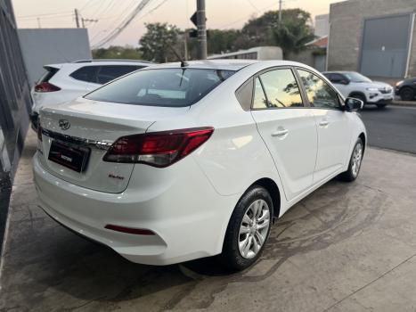 HYUNDAI HB 20 Sedan 1.0 12V 4P FLEX COMFORT PLUS TURBO, Foto 4