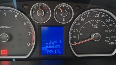 HYUNDAI I30 2.0 16V 4P, Foto 7