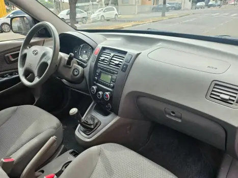 HYUNDAI Tucson 2.0 16V 4P GL, Foto 7