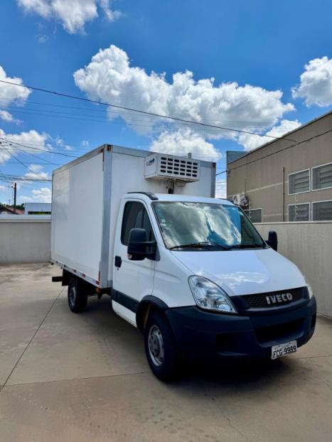 IVECO Daily 35S14 DIESEL CHASSI CABINE TURBO INTERCOOLER, Foto 4