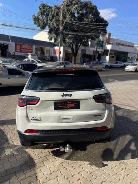 JEEP Compass 2.0 16V 4P LONGITUDE TURBO DIESEL 4X4 AUTOMTICO, Foto 4