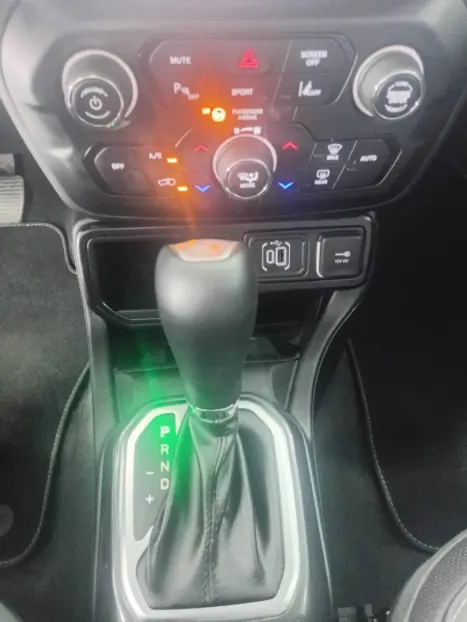 JEEP Renegade 1.3 16V 4P FLEX T270 LONGITUDE TURBO AUTOMTICO, Foto 6
