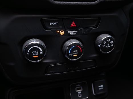 JEEP Renegade 1.8 16V 4P FLEX SPORT AUTOMTICO, Foto 18