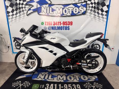KAWASAKI Ninja 300 , Foto 5