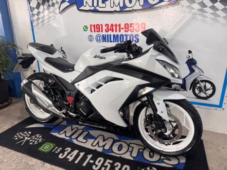 KAWASAKI Ninja 300 , Foto 8