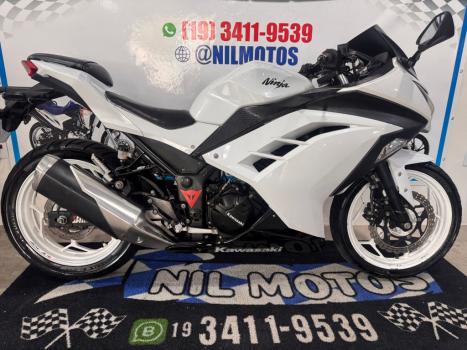 KAWASAKI Ninja 300 , Foto 12