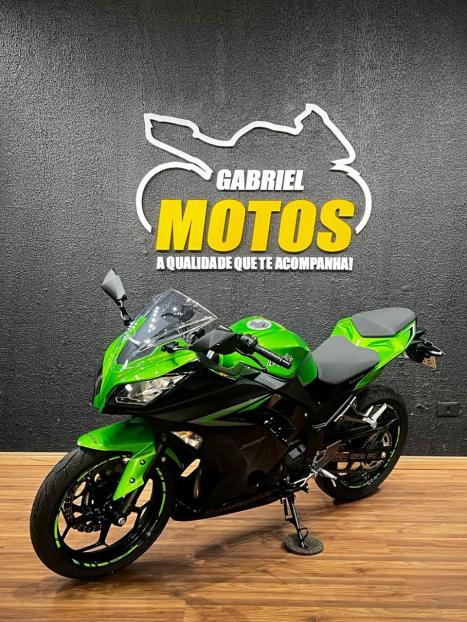 KAWASAKI Ninja 300 ABS, Foto 4