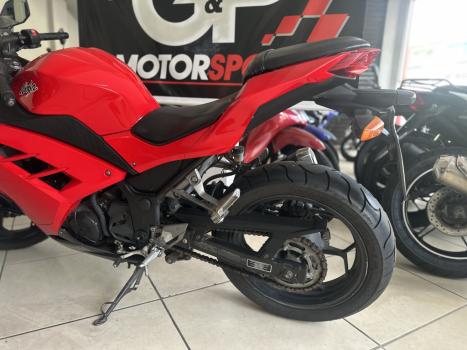 KAWASAKI Ninja 300 ABS, Foto 6