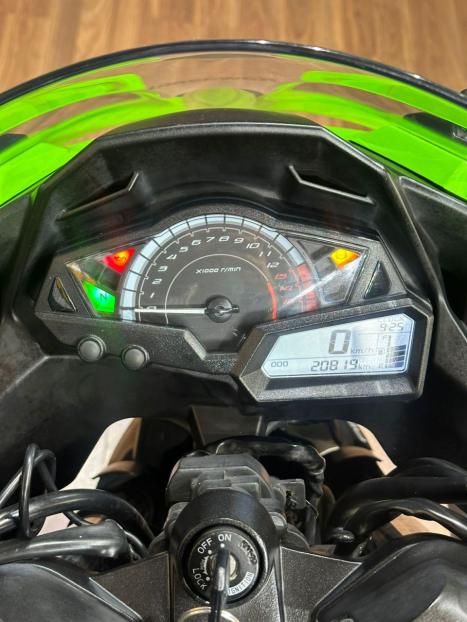 KAWASAKI Ninja 300 ABS, Foto 7