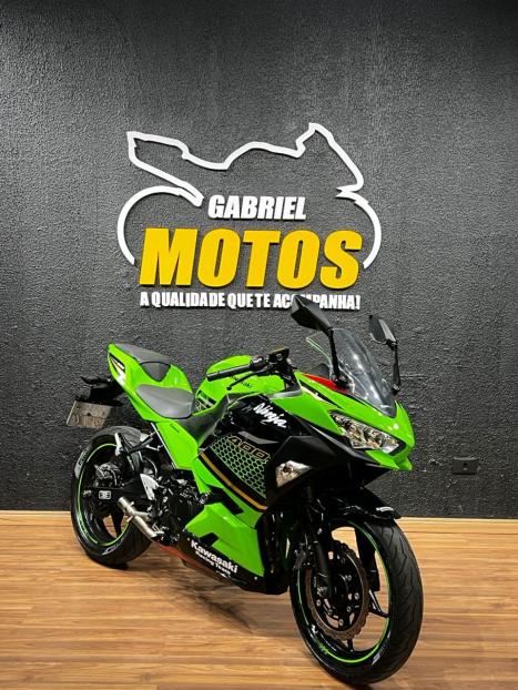 KAWASAKI Ninja 400 , Foto 3