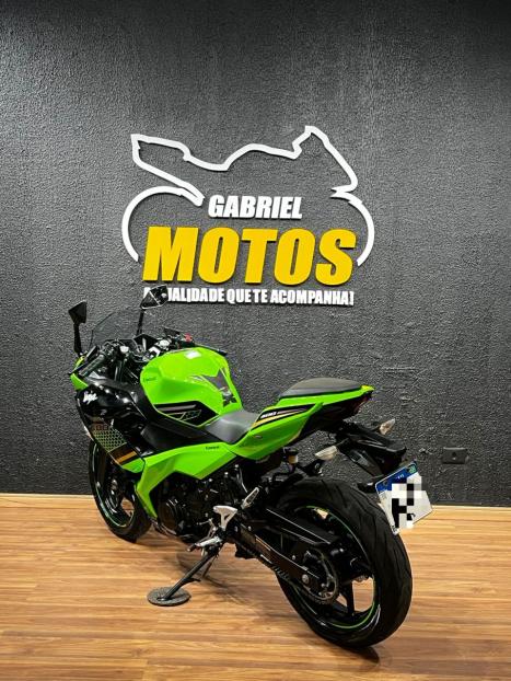 KAWASAKI Ninja 400 , Foto 5