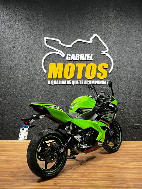 KAWASAKI Ninja 400 , Foto 6