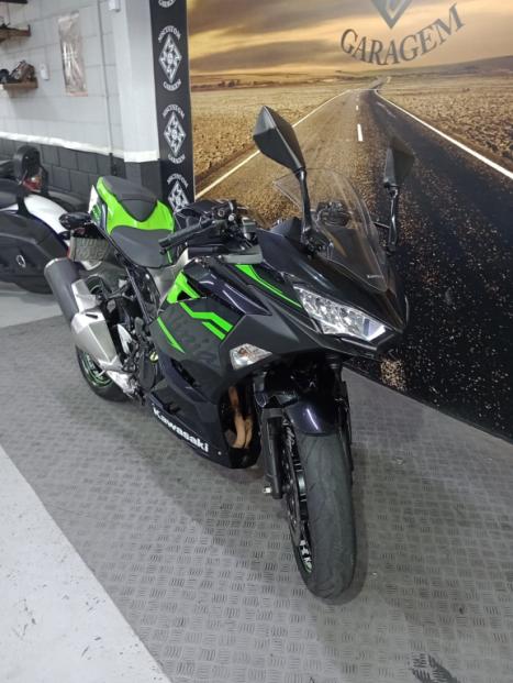 KAWASAKI Ninja 400 , Foto 10