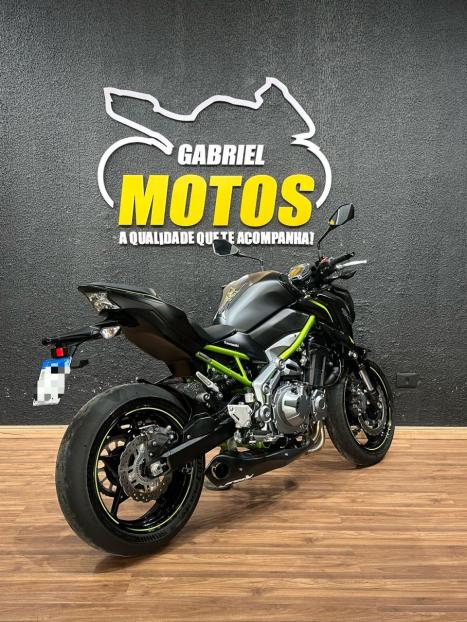 KAWASAKI Z 900 ABS, Foto 6