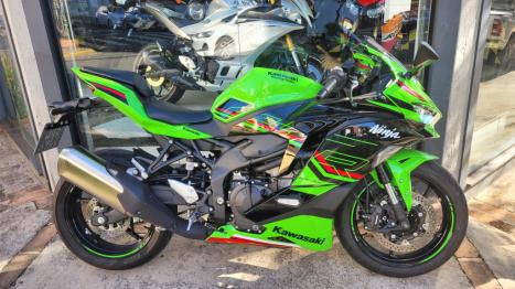 KAWASAKI ZX-4R , Foto 4