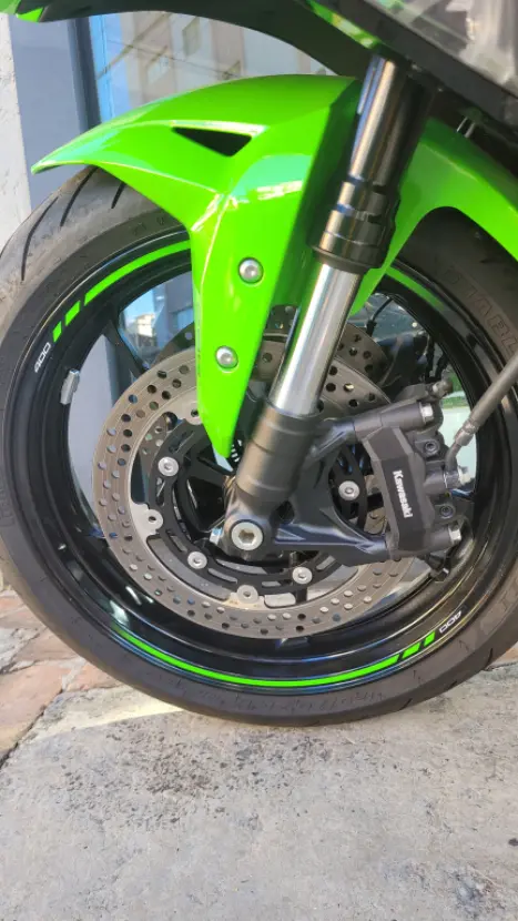 KAWASAKI ZX-4R , Foto 16