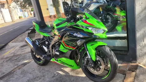 KAWASAKI ZX-4R , Foto 19