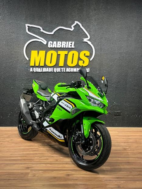 KAWASAKI ZX-4R , Foto 3