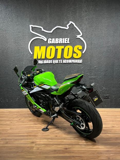 KAWASAKI ZX-4R , Foto 5