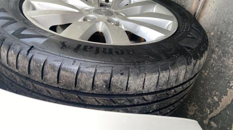 KIA Carens 2.0 16V 4P EX, Foto 10