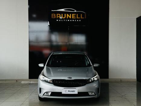 KIA Cerato Sedan 1.6 16V 4P SX3 AUTOMTICO, Foto 2