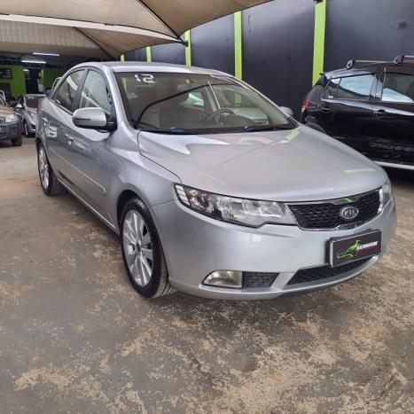 KIA Cerato Sedan 1.6 16V 4P SX3 AUTOMTICO, Foto 3