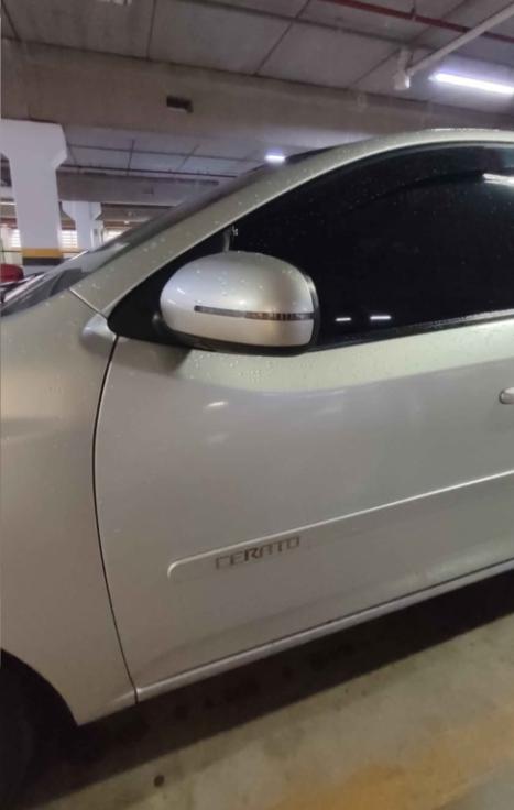 KIA Cerato Sedan 1.6 16V 4P SX3 AUTOMTICO, Foto 5
