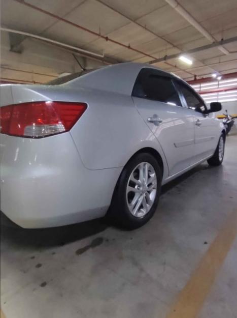 KIA Cerato Sedan 1.6 16V 4P SX3 AUTOMTICO, Foto 6