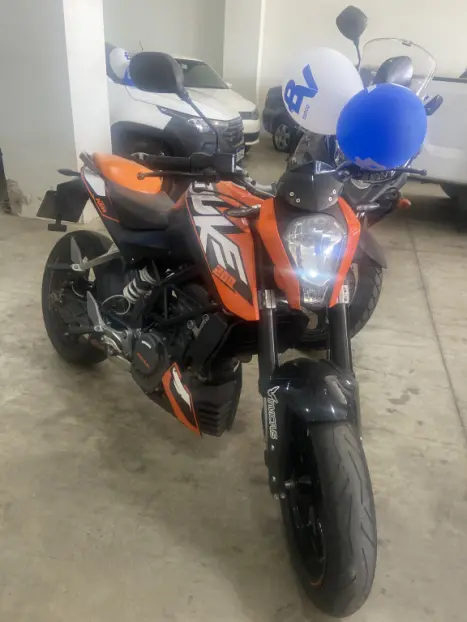 KTM 200 DUKE , Foto 1