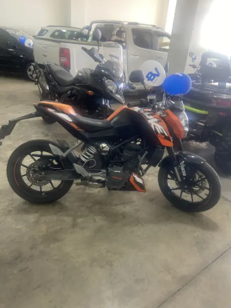 KTM 200 DUKE , Foto 2