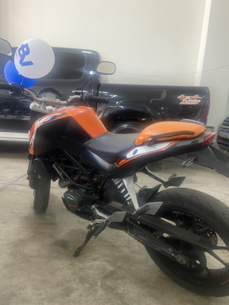 KTM 200 DUKE , Foto 3