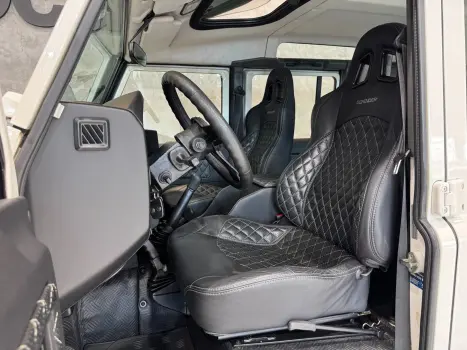LAND ROVER Defender 110 2.4 4P SW 4X4 TURBO, Foto 13