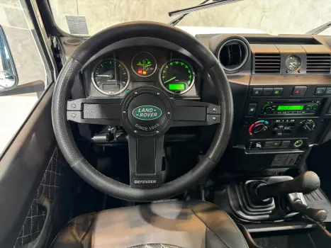LAND ROVER Defender 110 2.4 4P SW 4X4 TURBO, Foto 17
