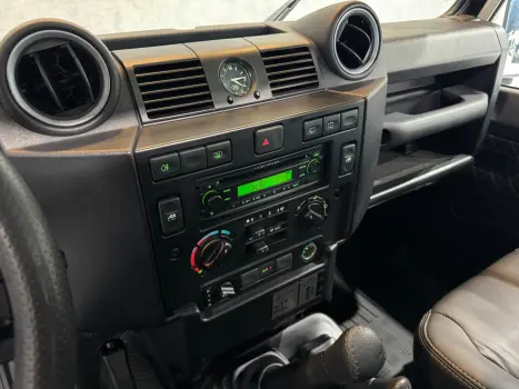 LAND ROVER Defender 110 2.4 4P SW 4X4 TURBO, Foto 18