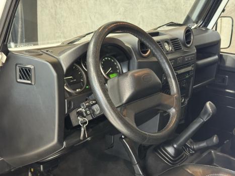 LAND ROVER Defender 90 2.4 4X4 TURBO, Foto 6